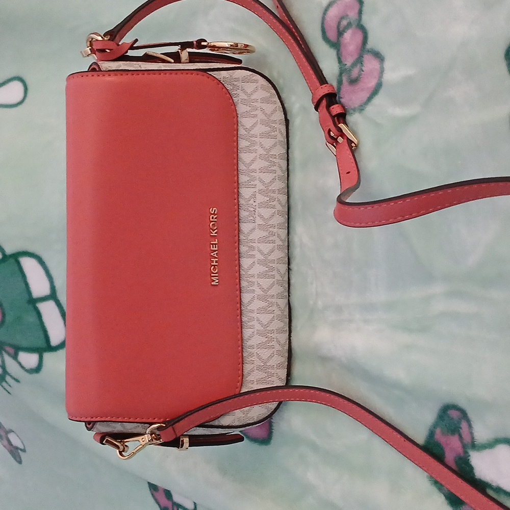 Authentic Michael Kors Medium Size Crossbody Bag